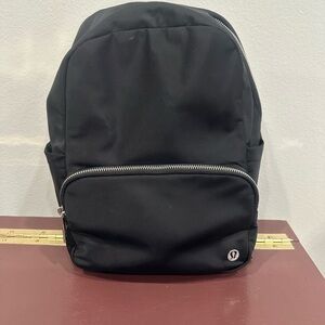 Lululemon Everywhere Backpack Small 11.5L Metal Hardware